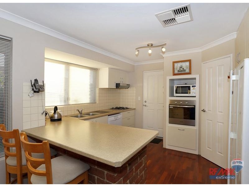 10 Lapwing Rise, Currambine WA 6028