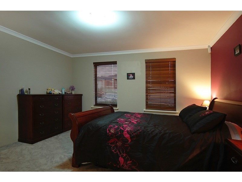 51 Kirkstall Drive, Hocking WA 6065