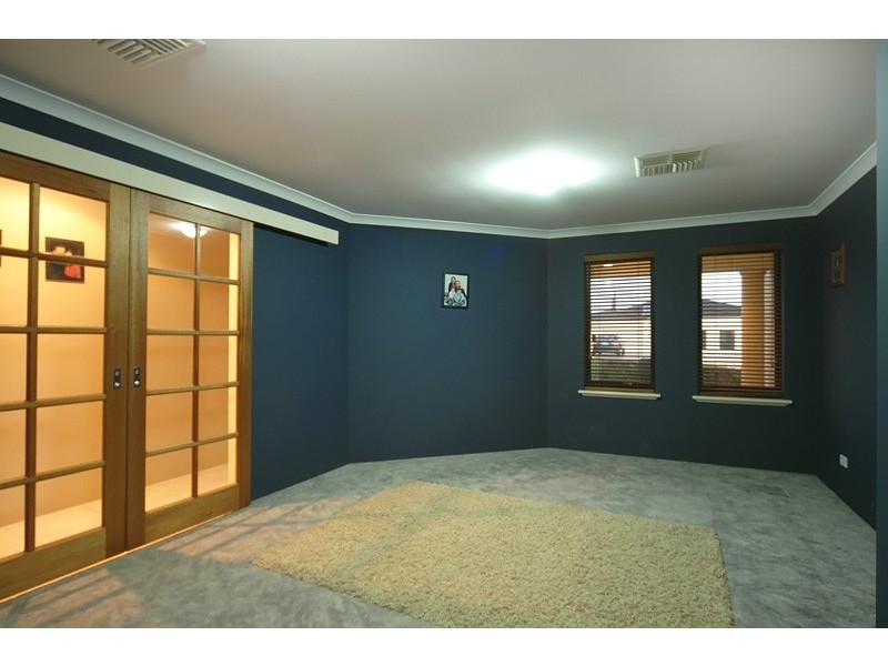 51 Kirkstall Drive, Hocking WA 6065