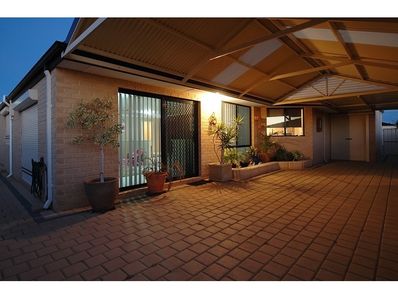 51 Kirkstall Drive, Hocking WA 6065