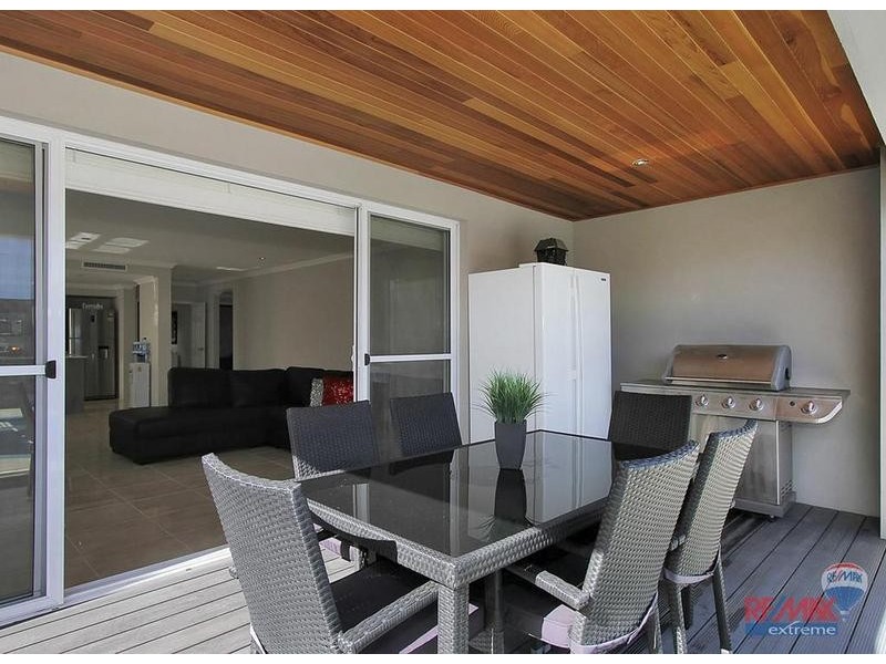 17 Seaside Ave, Yanchep WA 6035