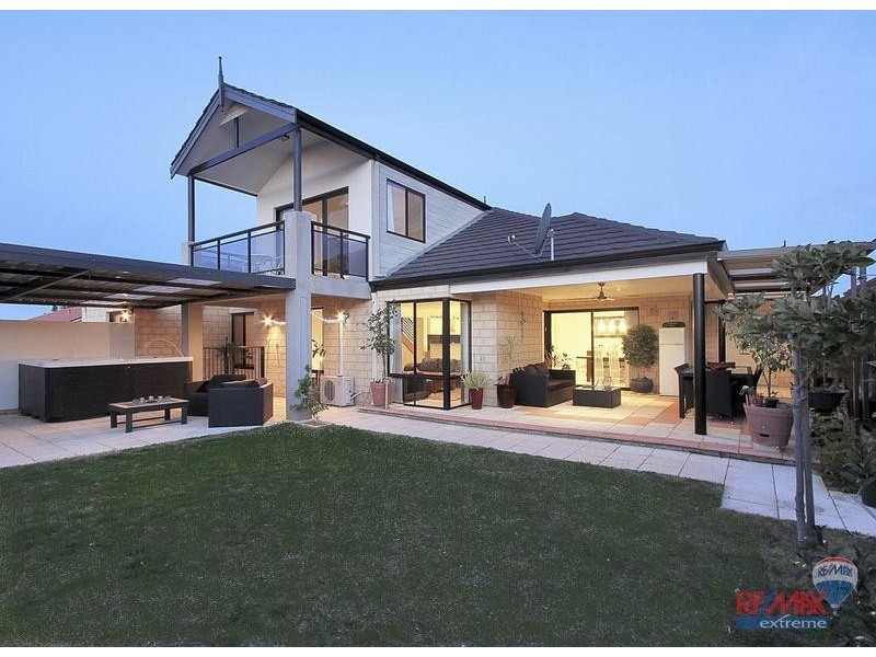18 Barmouth Loop, Butler WA 6036