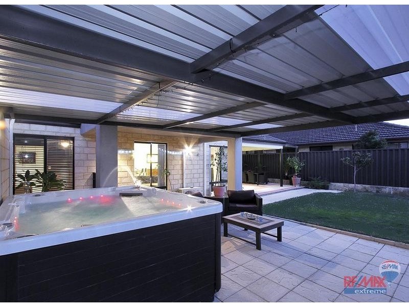 18 Barmouth Loop, Butler WA 6036