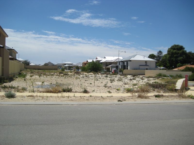 2 Fourmile Ave, Burns Beach WA 6028