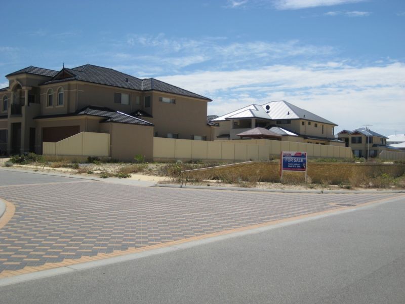 2 Fourmile Ave, Burns Beach WA 6028
