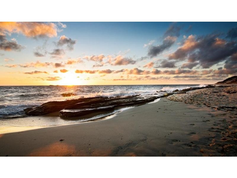 2 Fourmile Ave, Burns Beach WA 6028