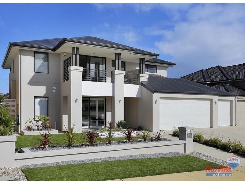 13 Tulum Approach, Iluka WA 6028