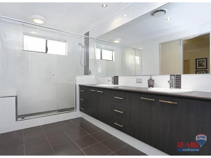 13 Tulum Approach, Iluka WA 6028