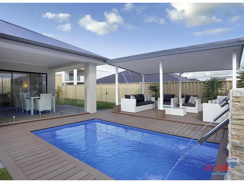 13 Tulum Approach, Iluka WA 6028