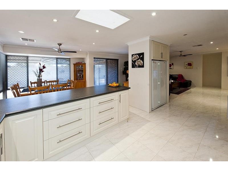 7 Napier Road, Marangaroo WA 6064