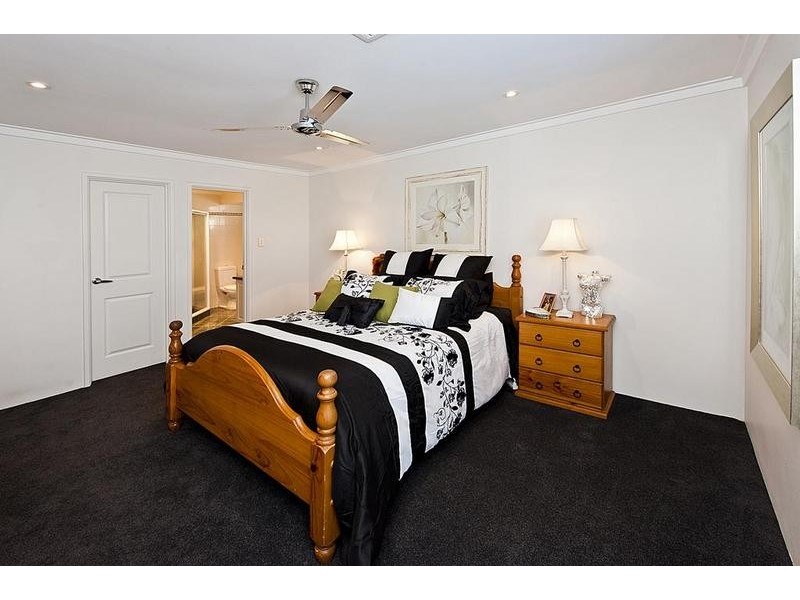 7 Napier Road, Marangaroo WA 6064