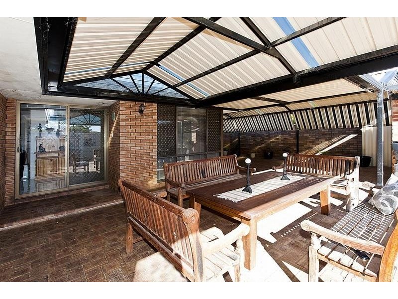 7 Napier Road, Marangaroo WA 6064