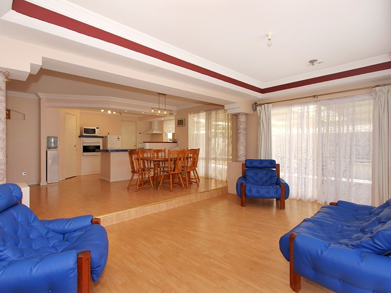 28 Christian Circle, Quinns Rocks WA 6030