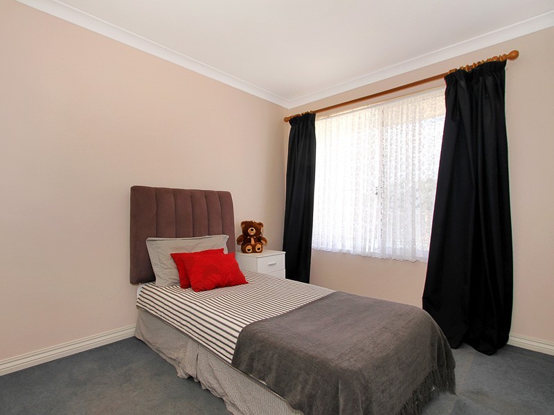 28 Christian Circle, Quinns Rocks WA 6030