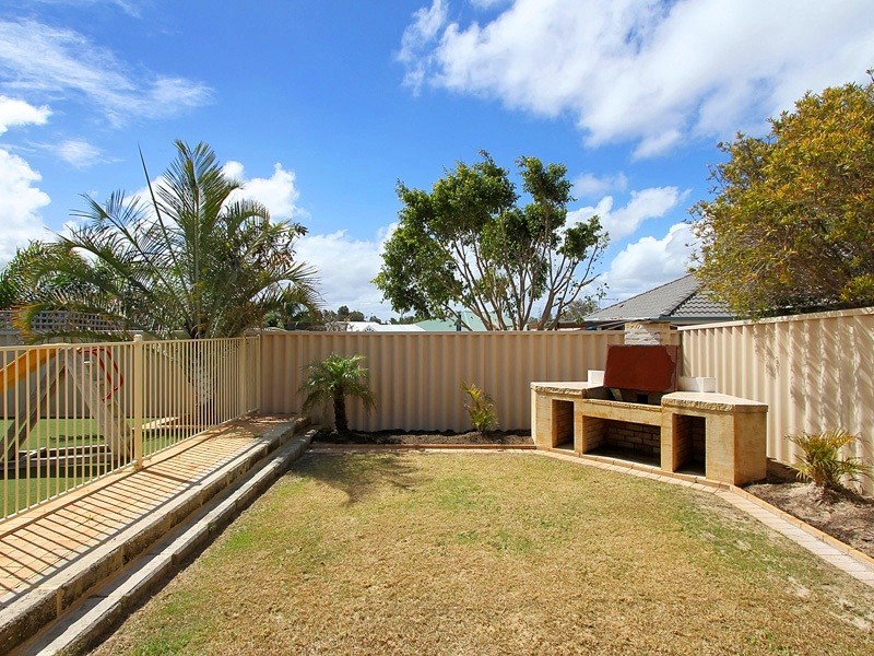 28 Christian Circle, Quinns Rocks WA 6030