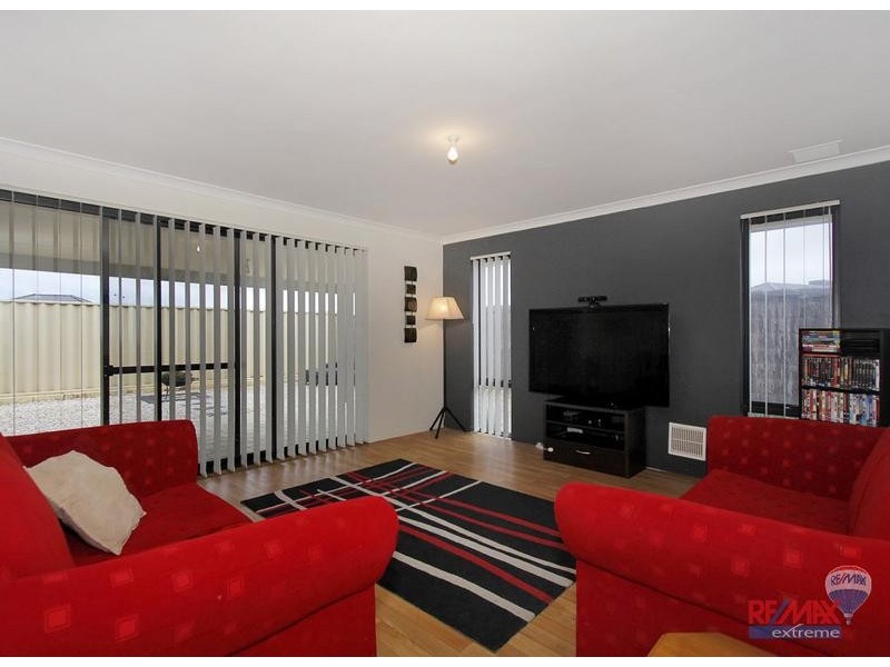 34 Tobermory Crescent, Butler WA 6036