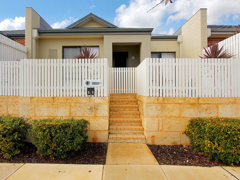 18 Klondike Approach, Butler WA 6036