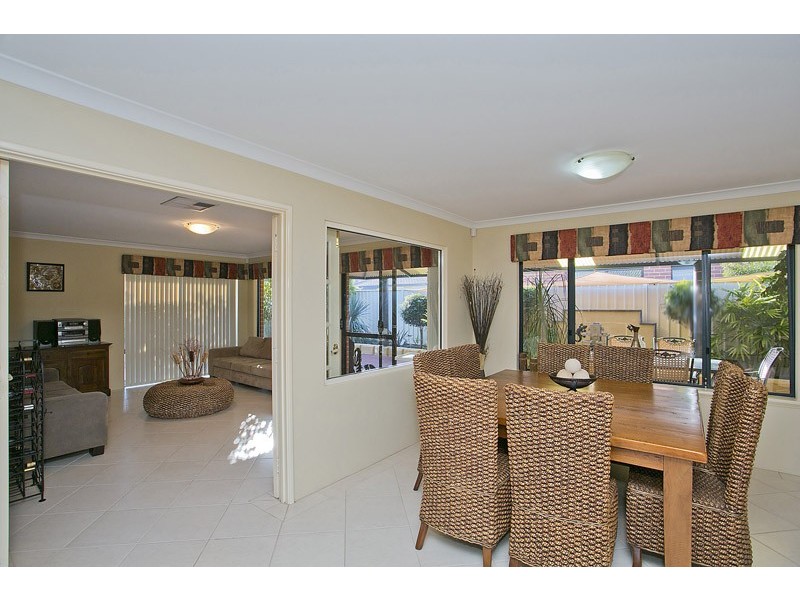 19 Hinckley Parkway, Hocking WA 6065