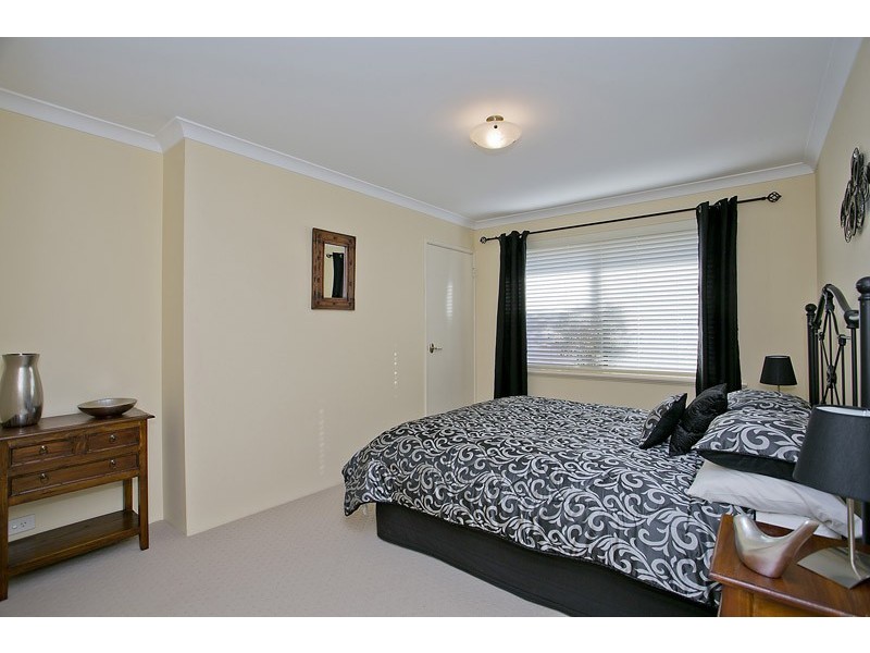 19 Hinckley Parkway, Hocking WA 6065