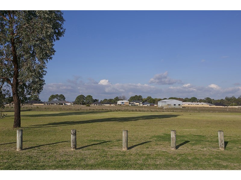 19 Hinckley Parkway, Hocking WA 6065