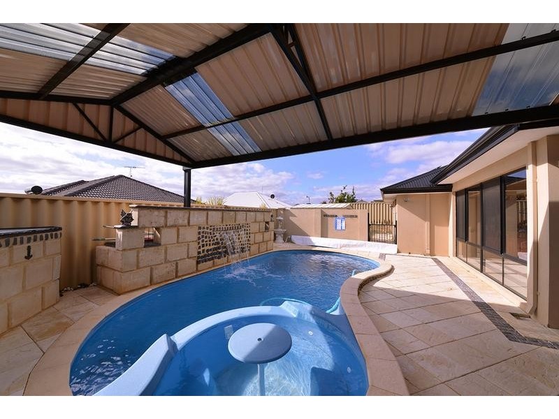 17 Baglione Green, Tapping WA 6065