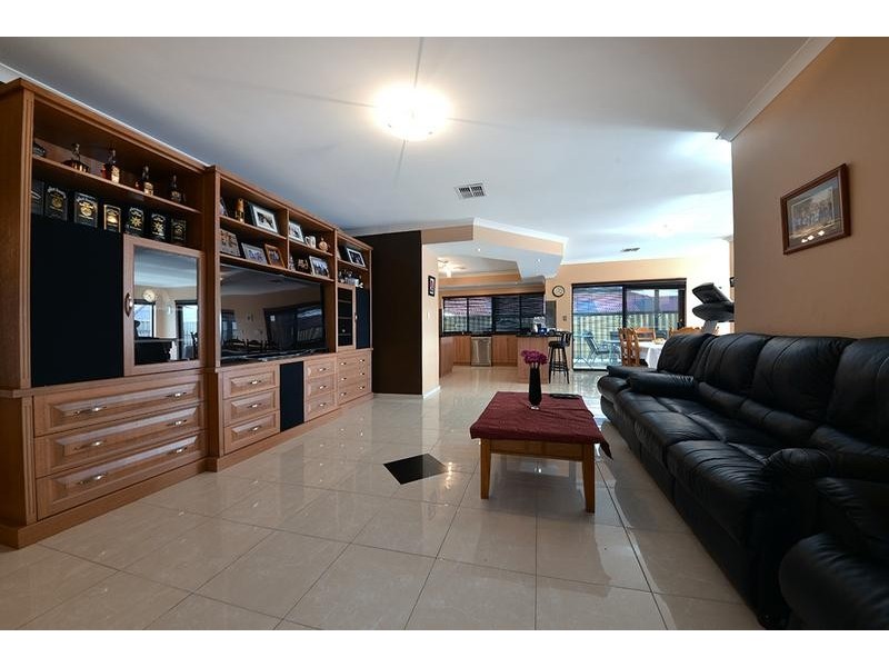 17 Baglione Green, Tapping WA 6065