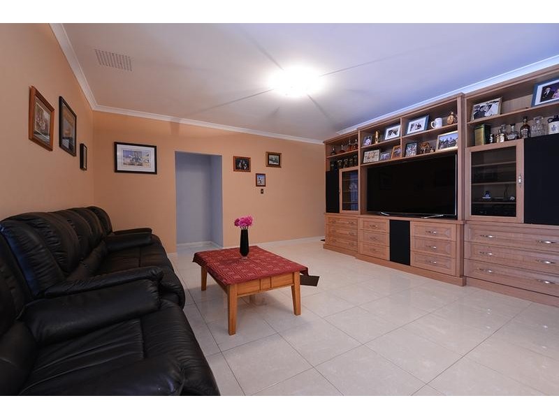 17 Baglione Green, Tapping WA 6065