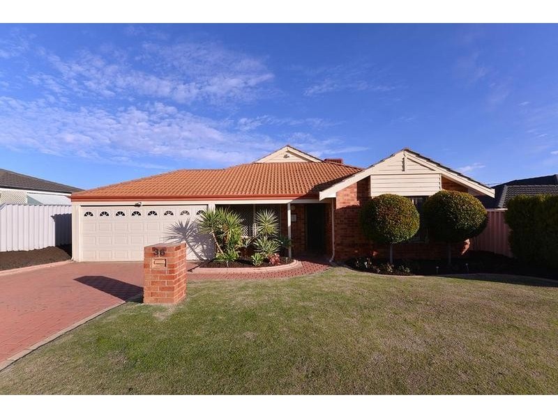 36 Bibbulmun Entrance, Sinagra WA 6065