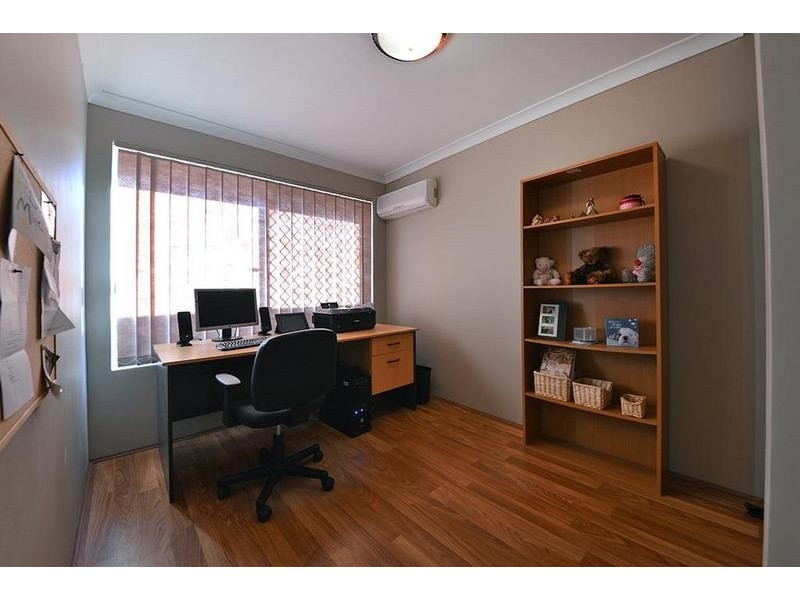 36 Bibbulmun Entrance, Sinagra WA 6065