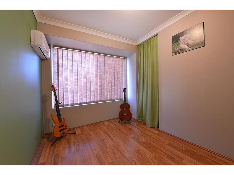 36 Bibbulmun Entrance, Sinagra WA 6065