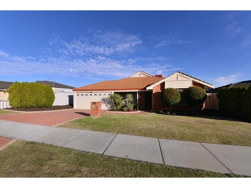 36 Bibbulmun Entrance, Sinagra WA 6065