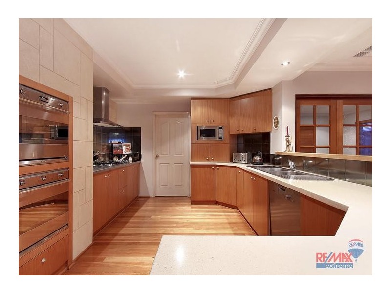 36 Mustique Crescent, Hillarys WA 6025