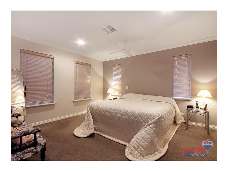 36 Mustique Crescent, Hillarys WA 6025