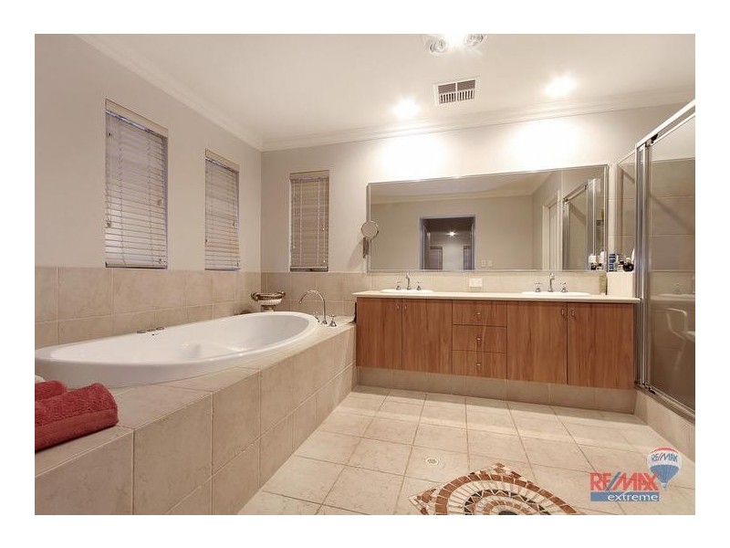 36 Mustique Crescent, Hillarys WA 6025