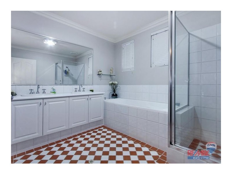 36 Mustique Crescent, Hillarys WA 6025