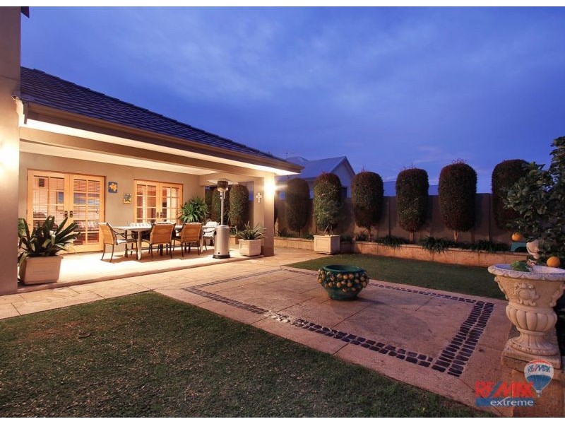 36 Mustique Crescent, Hillarys WA 6025