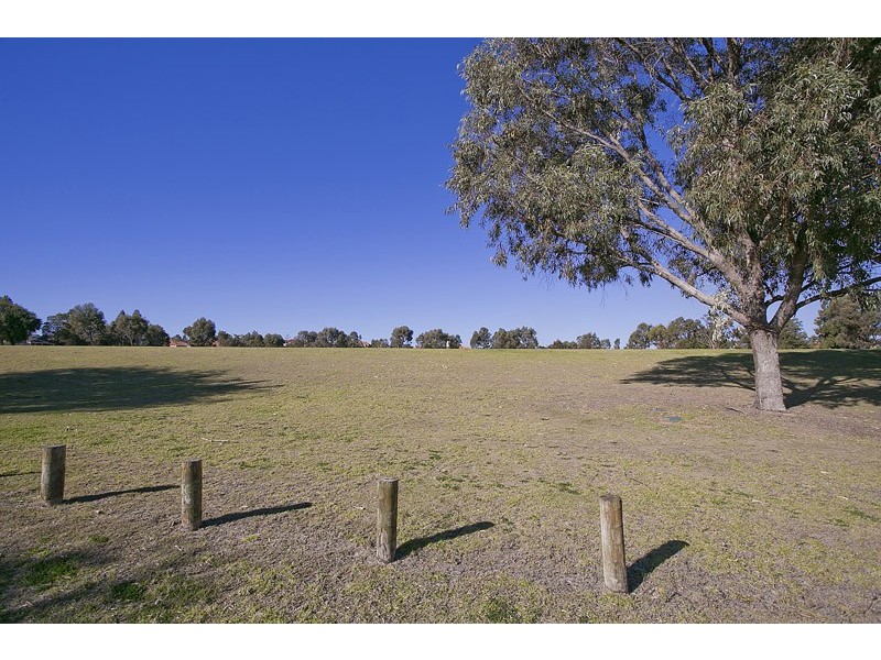 16 Bembridge Loop, Hocking WA 6065