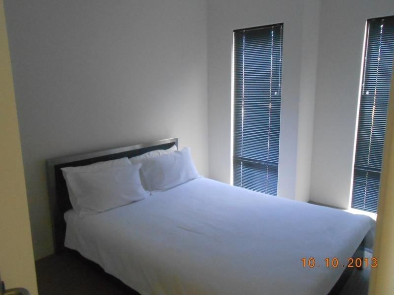 18 Portsalon Parkway, Butler WA 6036