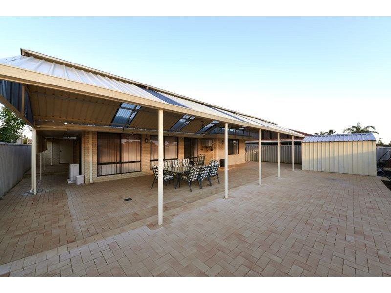 11 Westwind Place, Currambine WA 6028