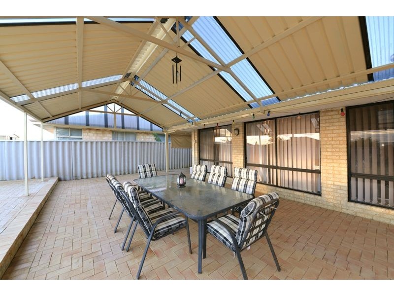 11 Westwind Place, Currambine WA 6028