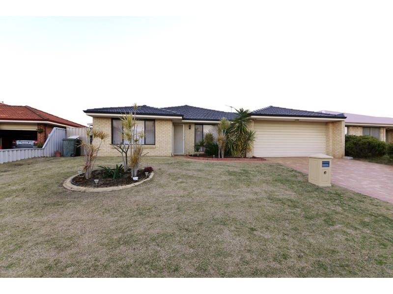 11 Westwind Place, Currambine WA 6028