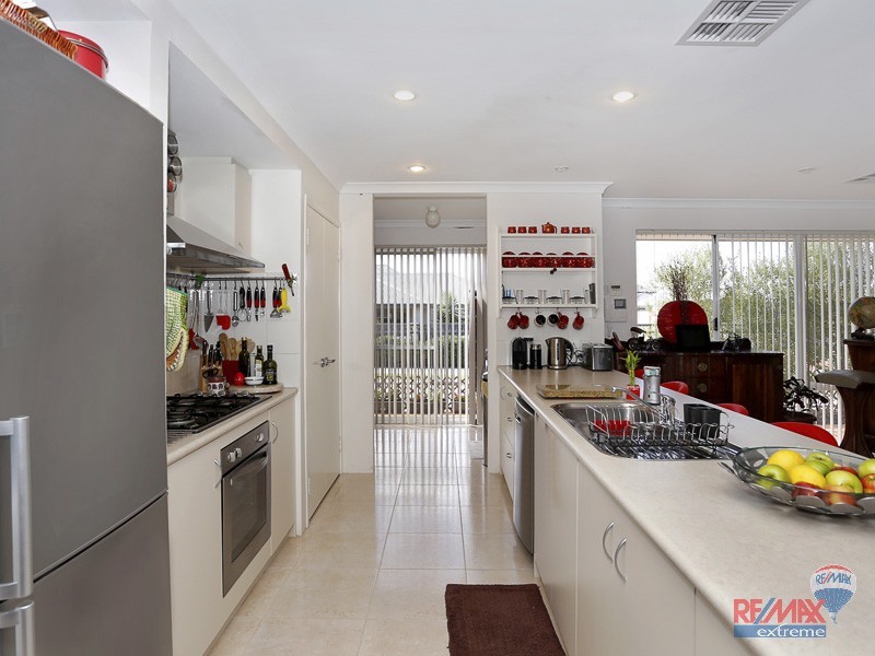 61 Seaspray Crescent, Jindalee WA 6036
