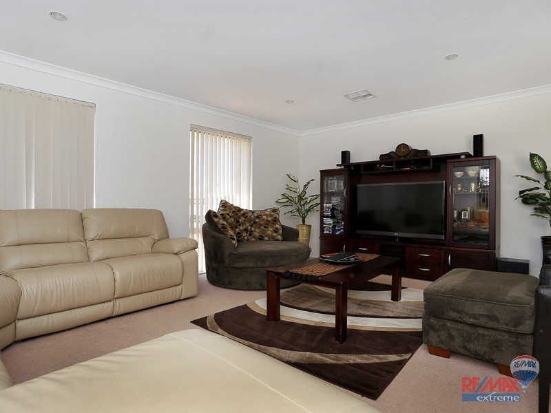 61 Seaspray Crescent, Jindalee WA 6036