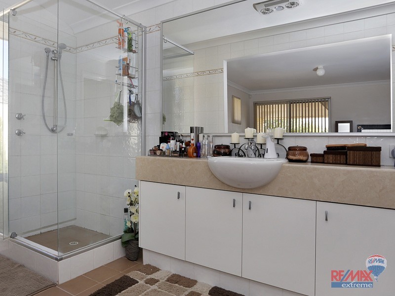 61 Seaspray Crescent, Jindalee WA 6036