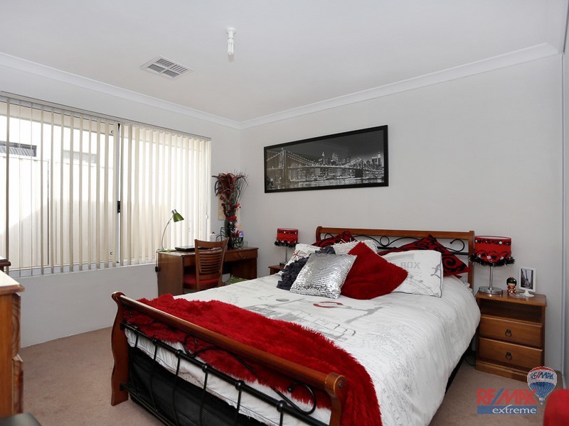 61 Seaspray Crescent, Jindalee WA 6036