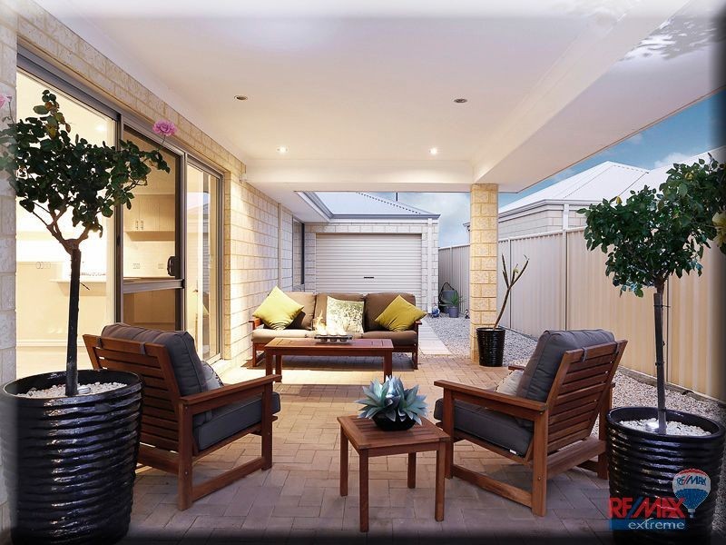 9 Cyandra Loop*, Banksia Grove WA 6031