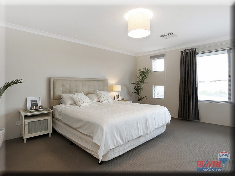 9 Cyandra Loop*, Banksia Grove WA 6031