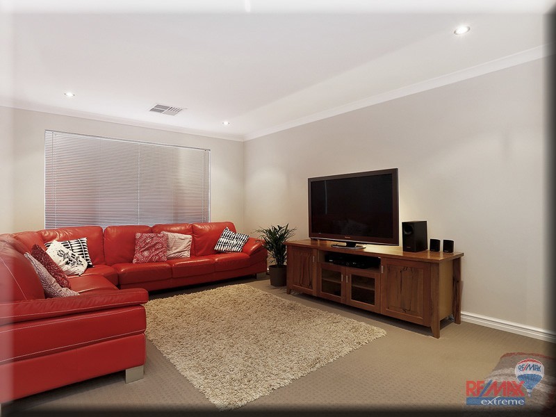 9 Cyandra Loop*, Banksia Grove WA 6031