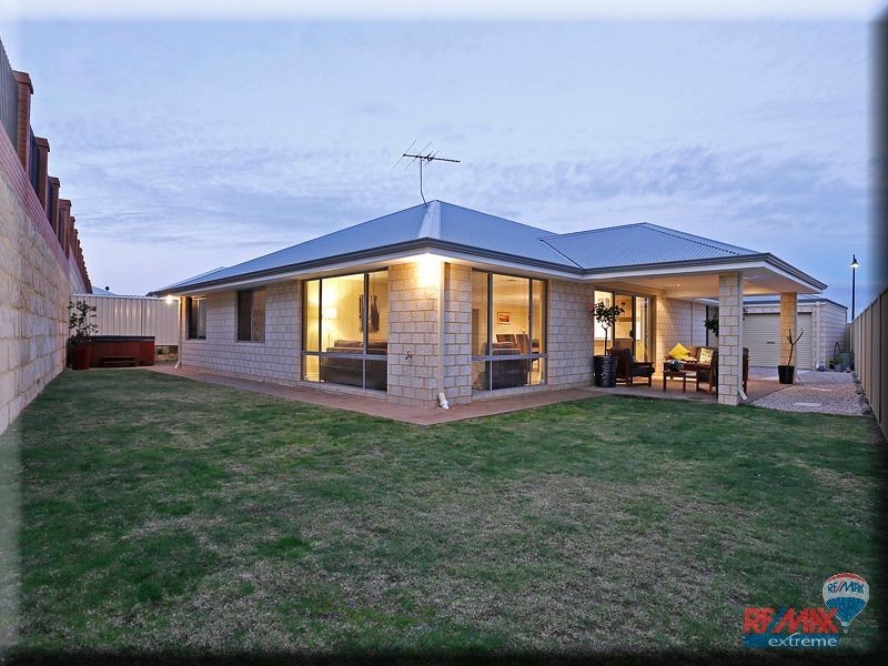 9 Cyandra Loop*, Banksia Grove WA 6031