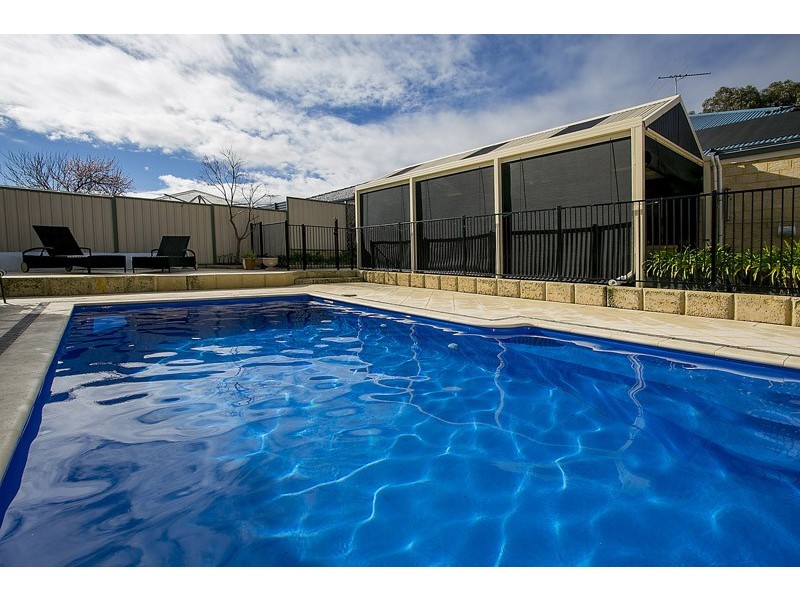 6 Faranda Close, Hocking WA 6065